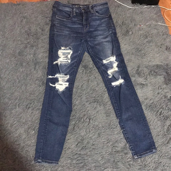 American Eagle ripped jeans size 6 - Picture 2 of 5